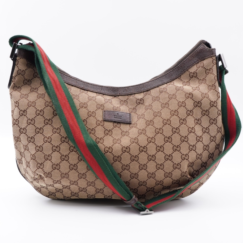 G16❤️ Gucci GG Canvas Sherry line half-moon Large